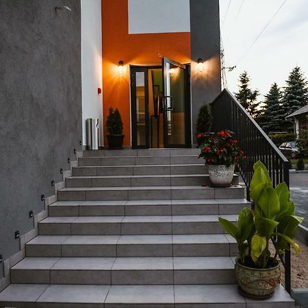 Villa 17 Noclegi Плоцк Екстериор снимка