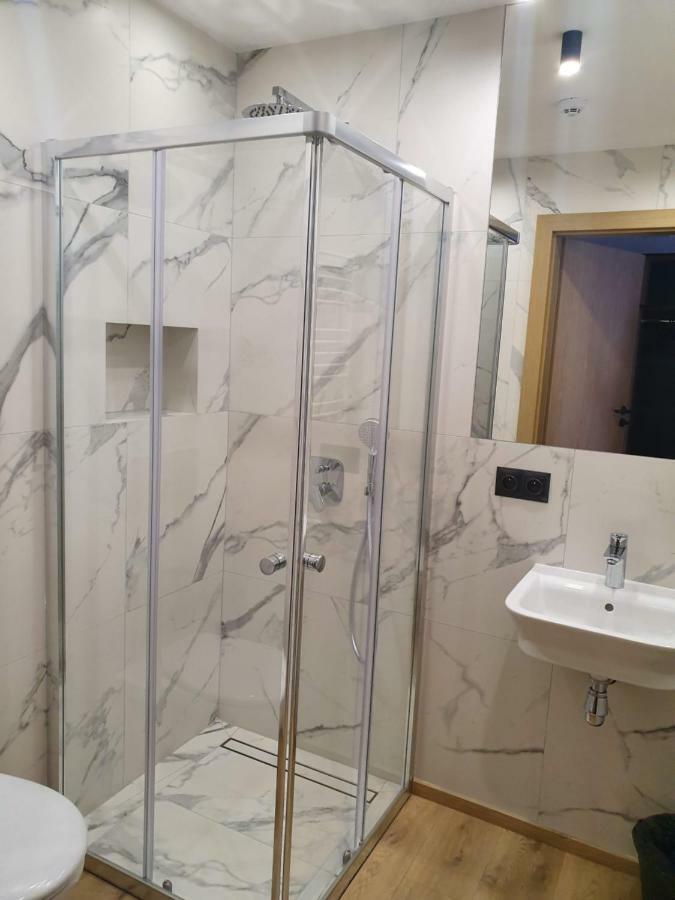 Villa 17 Noclegi Плоцк Екстериор снимка