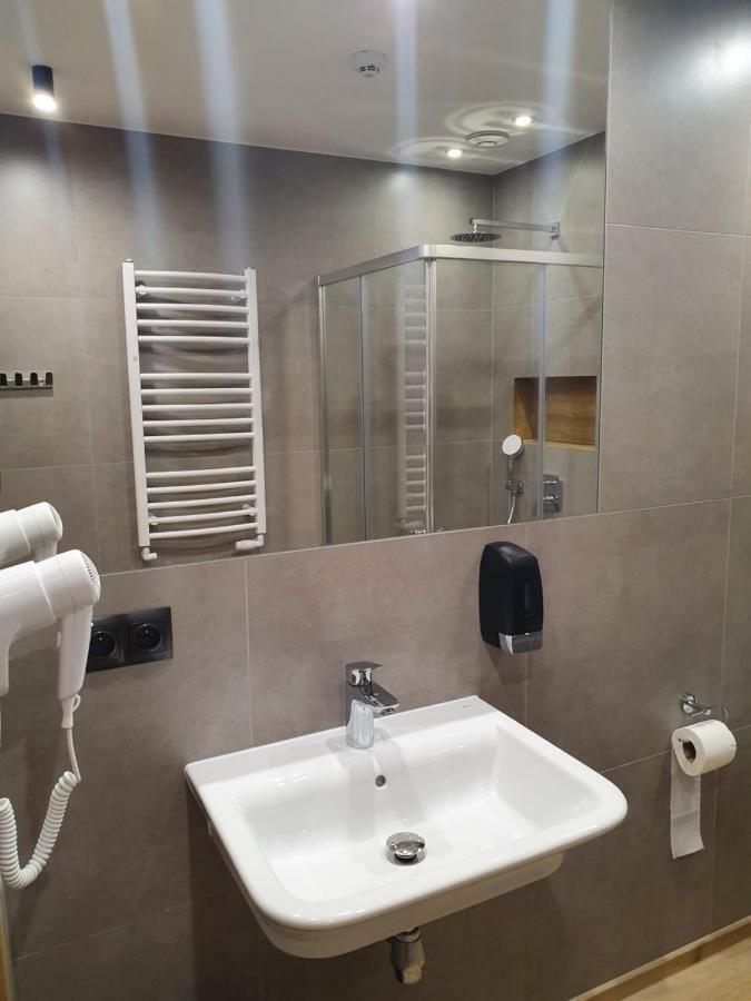 Villa 17 Noclegi Плоцк Екстериор снимка