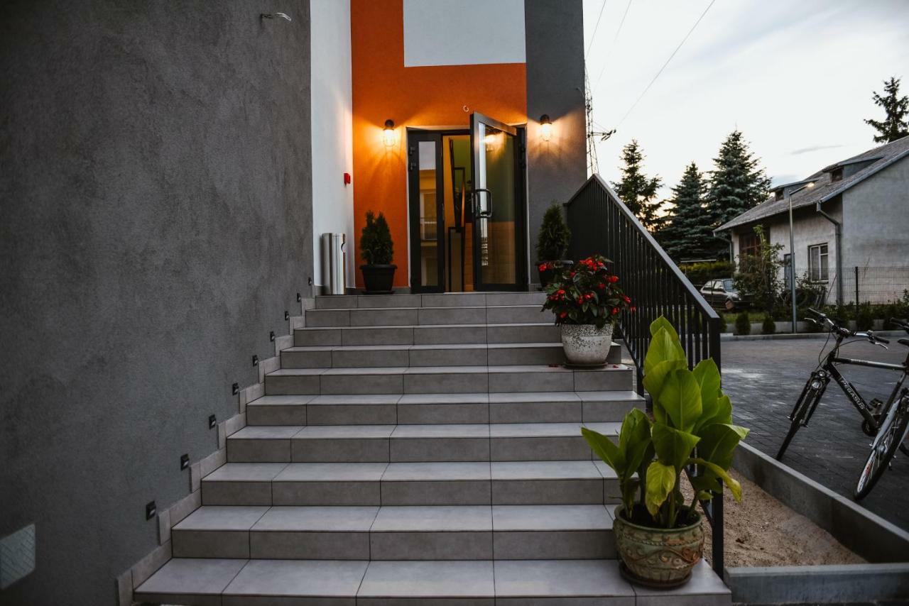Villa 17 Noclegi Плоцк Екстериор снимка