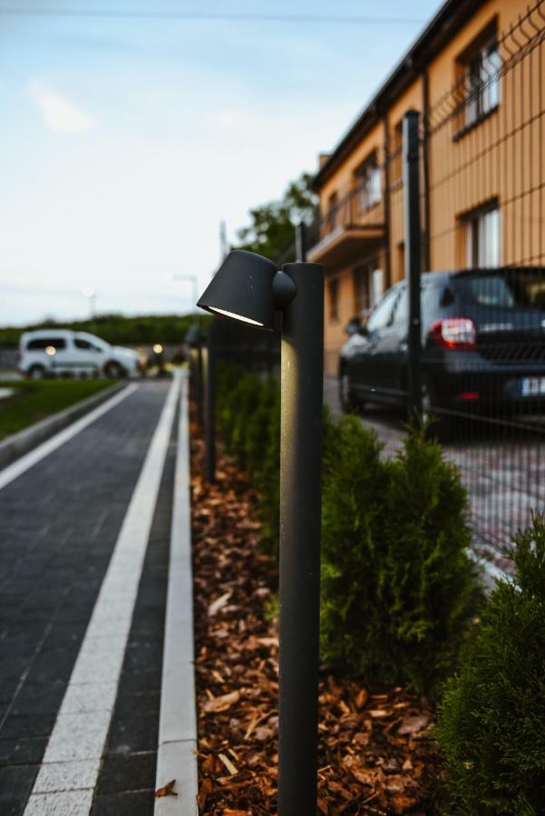 Villa 17 Noclegi Плоцк Екстериор снимка